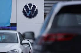 Volkswagen va inchide cel putin trei fabrici germane