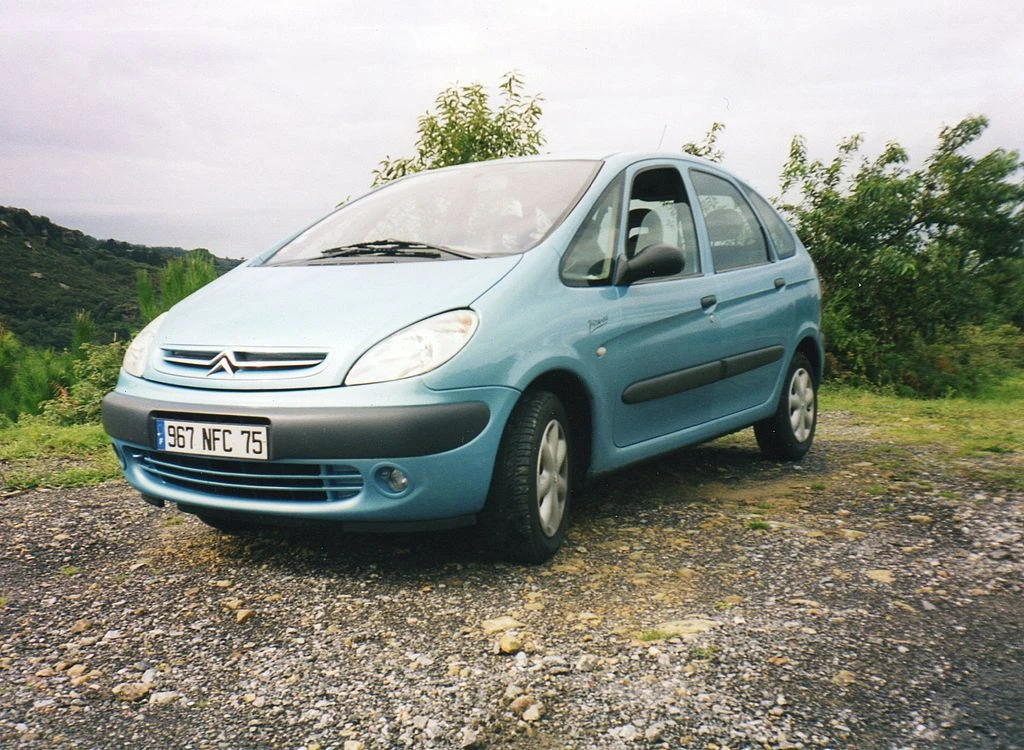 Citroen Xsara Picasso front aproapemasini