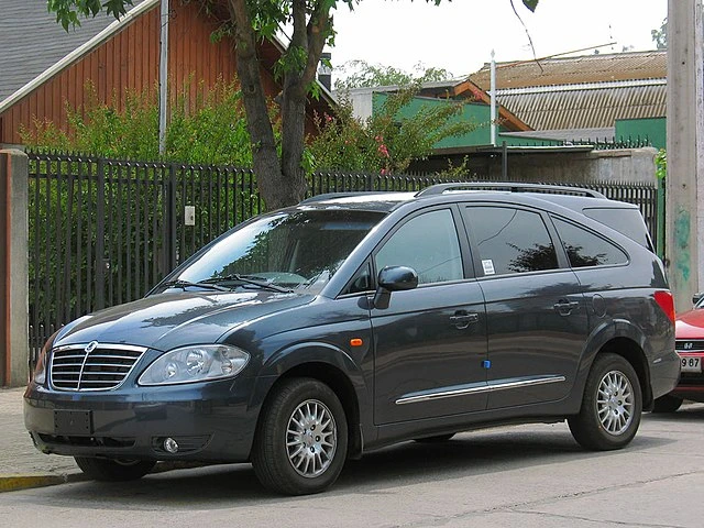 Ssangyong Rodius I front facelift aproapemasini