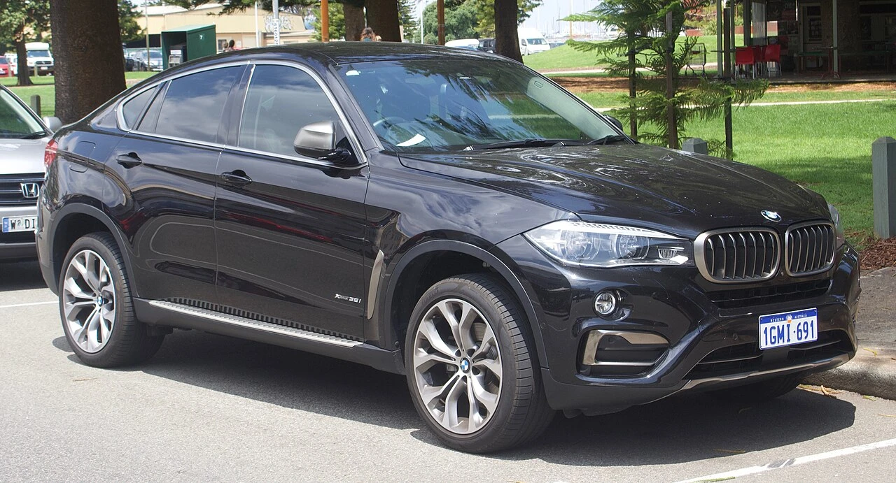 BMW X6 F16 front aproapemasini