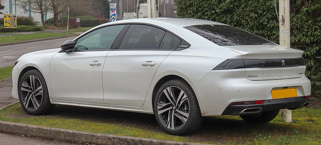 Peugeot 508 II rear aproapemasini