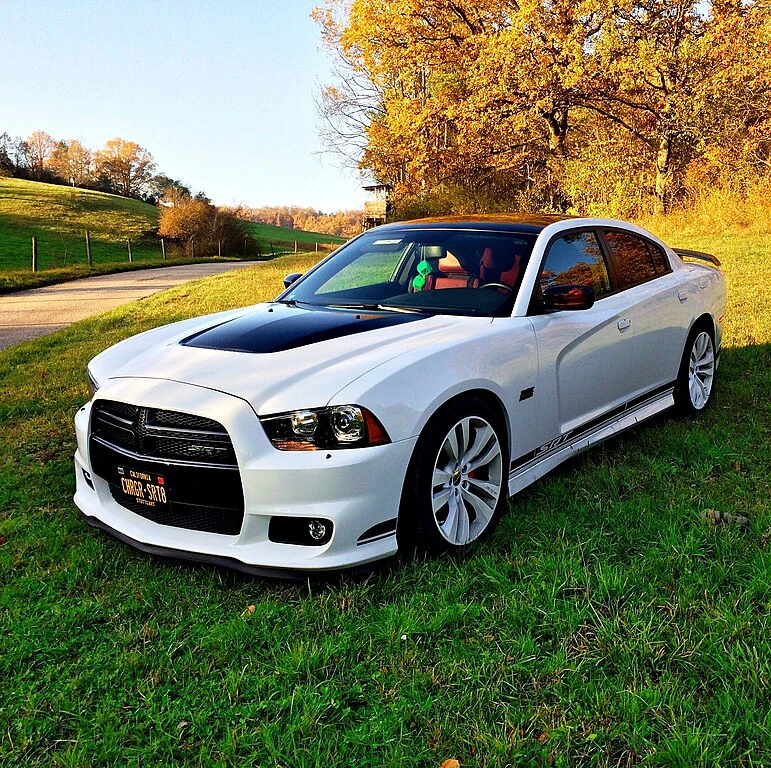 Dodge Charger LD SRT aproapemasini