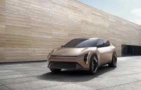 Kia prezinta EV4, un rival VW ID3, pe fondul impulsului de a dubla cota electrica