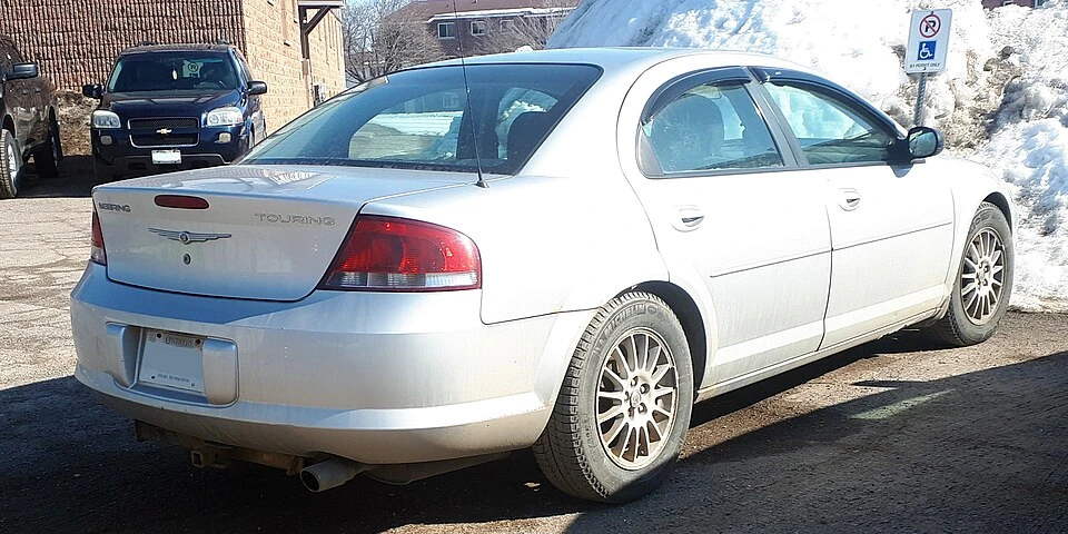 Chrysler Sebring II rear aproapemasini