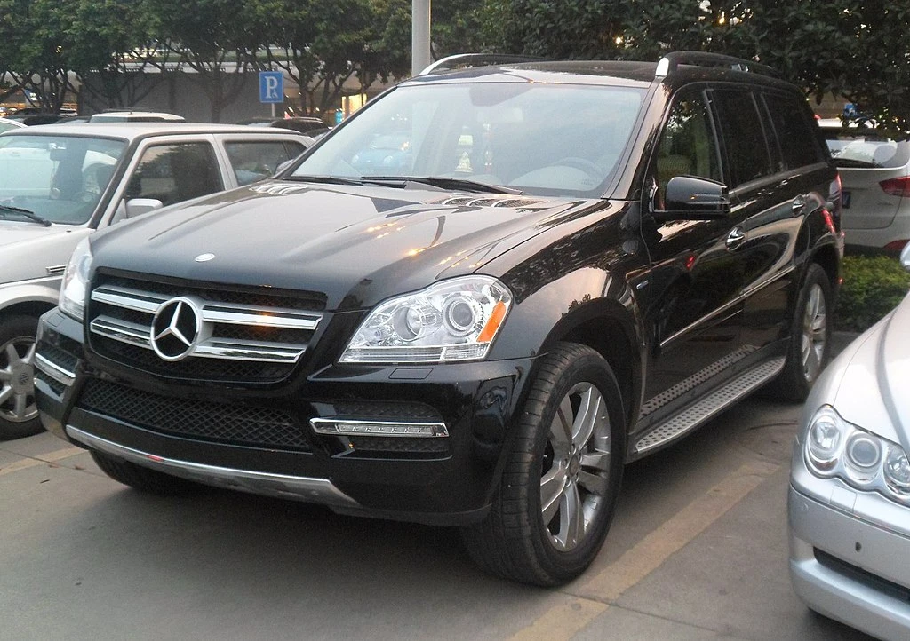 Mercedes GL I front aproapemasini
