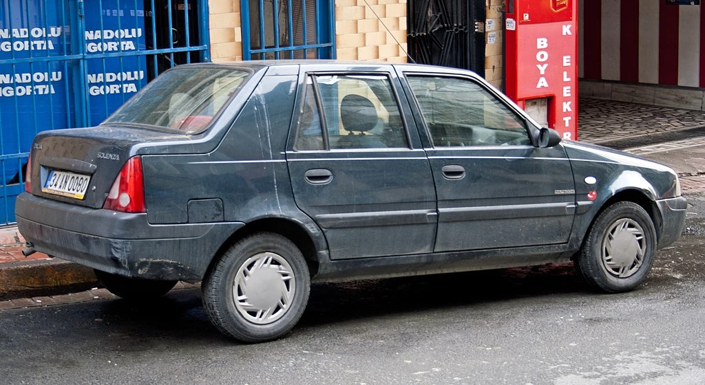 Dacia Solenza rear side aproapemasini
