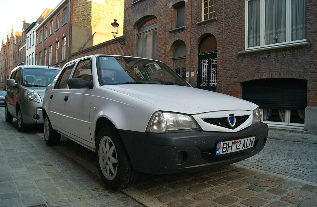 Dacia Solenza front aproapemasini