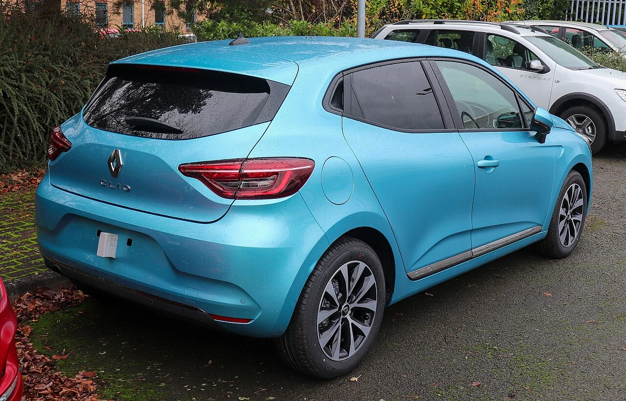 Renault Clio V rear aproapemasini