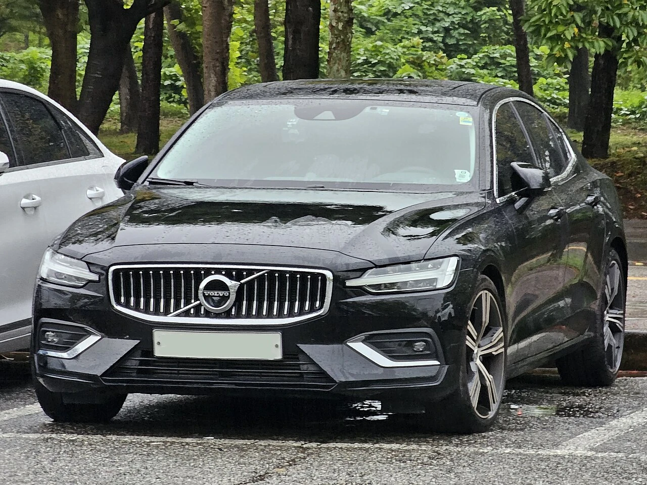 Volvo S60 III front aproapemasini