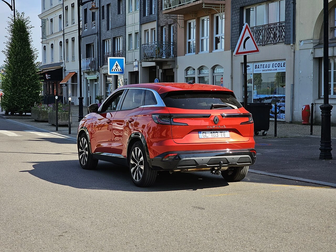 Renault Austral HHN rear aproapemasini