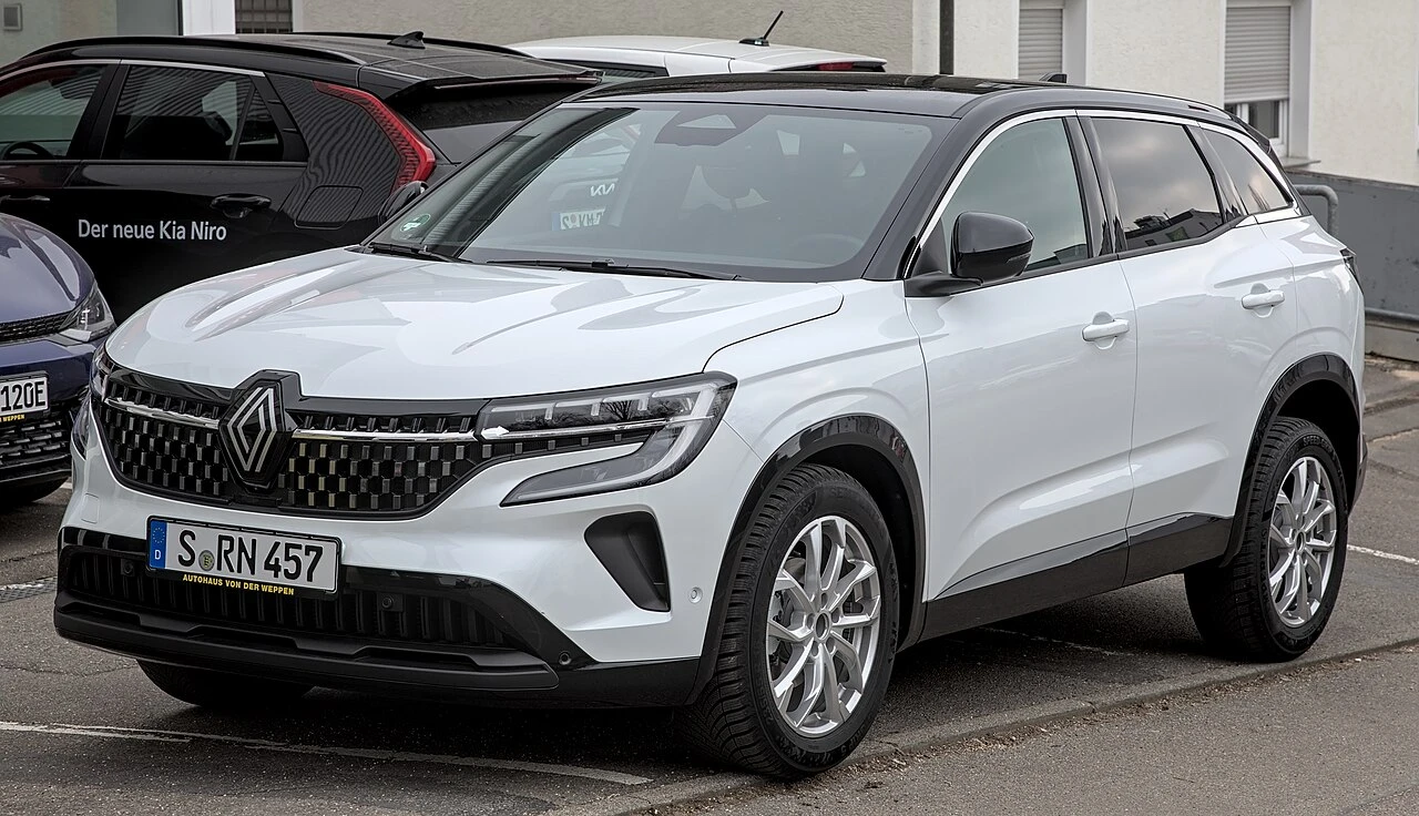 Renault Austral HHN front side aproapemasini