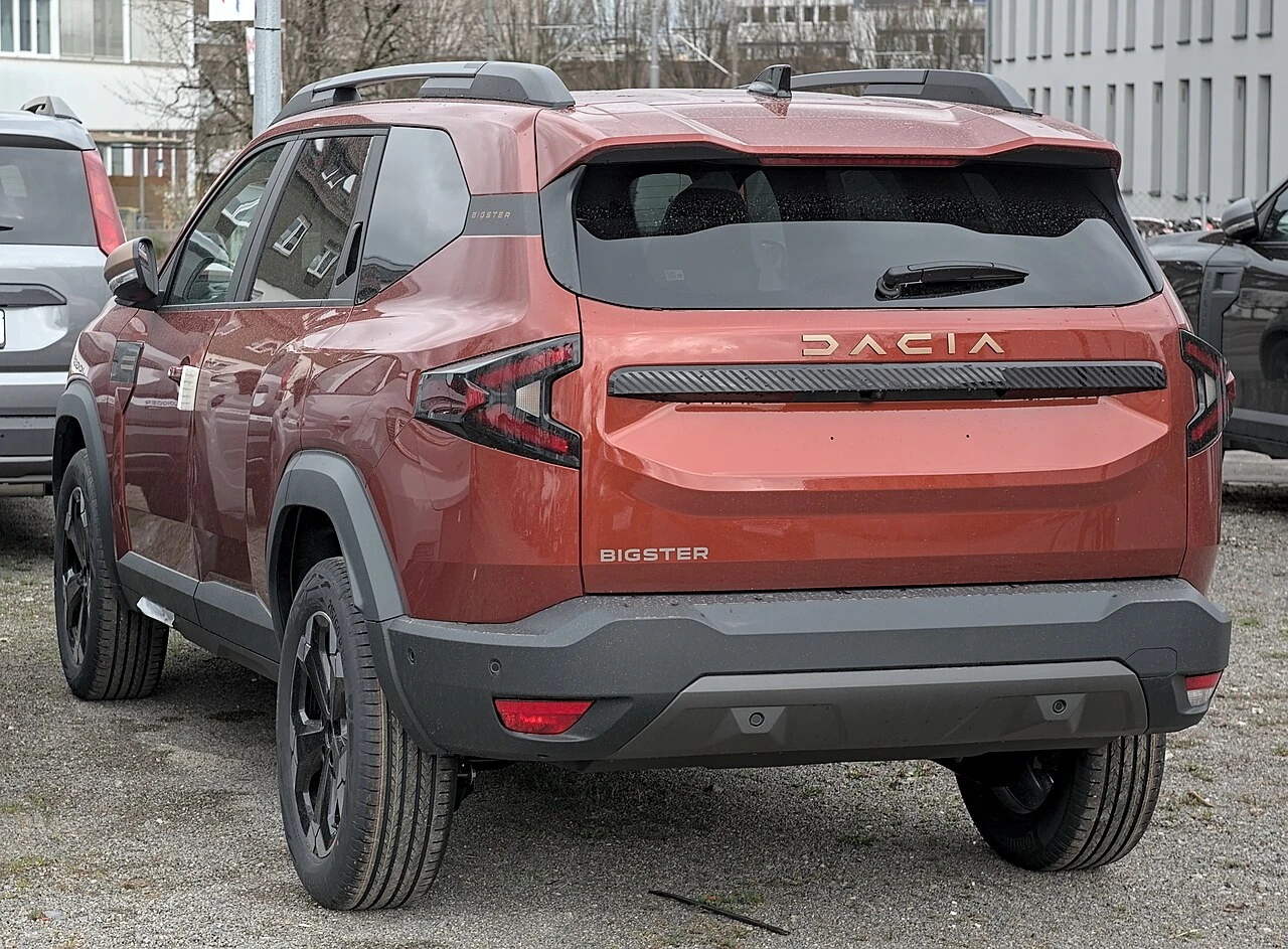Dacia Bigster rear aproapemasini