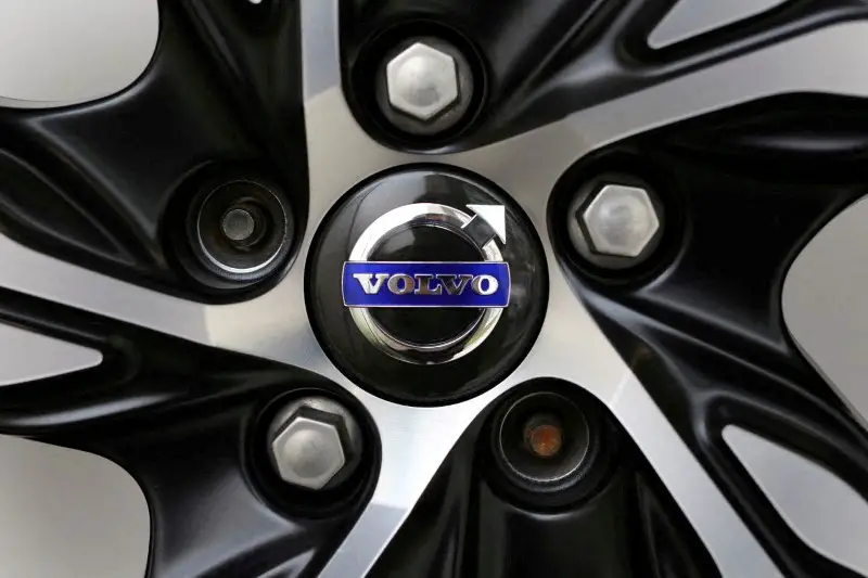 Noua aplicatie Volvo permite scanarea masinilor