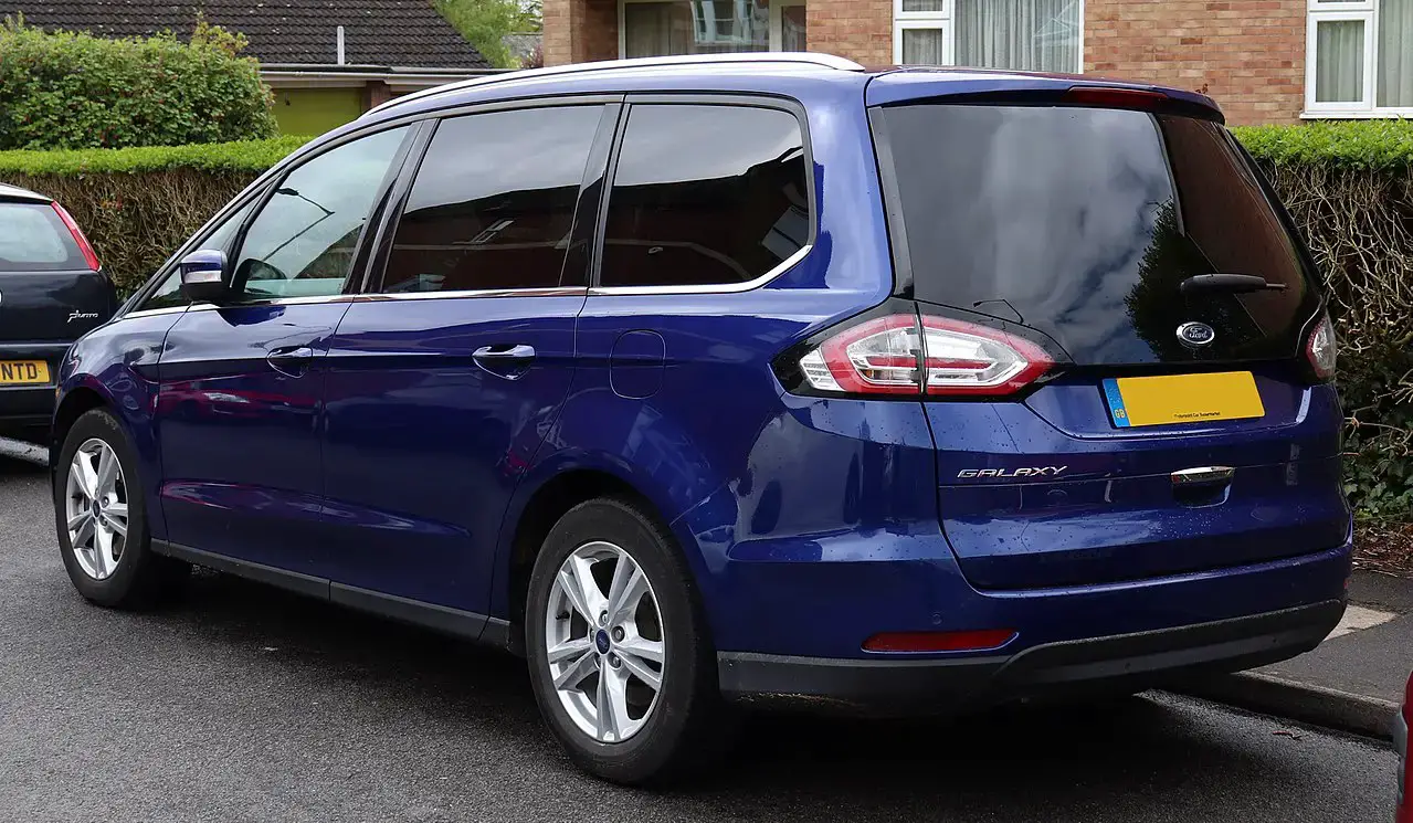 Ford Galaxy IV rear aproapemasini