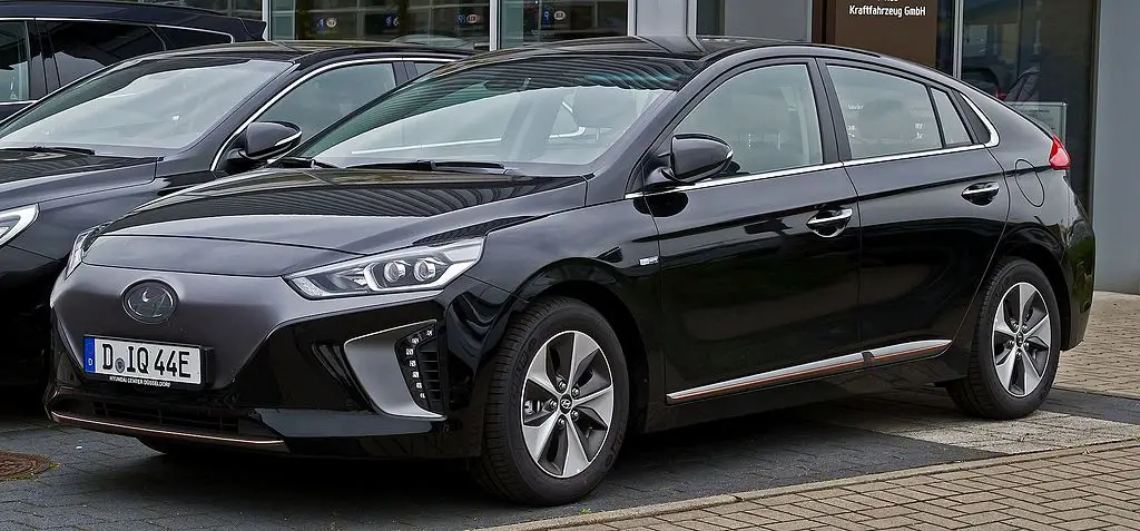 Hyundai ioniq front side aproapemasini