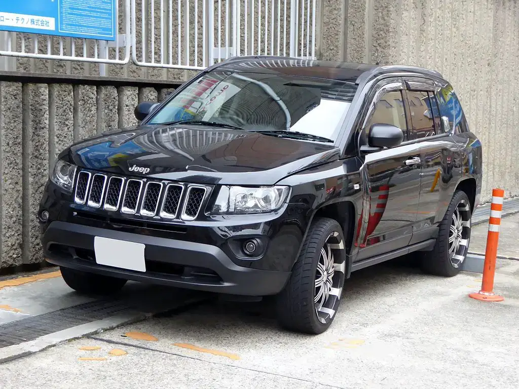 Jeep Compass I facelift front aproapemasini