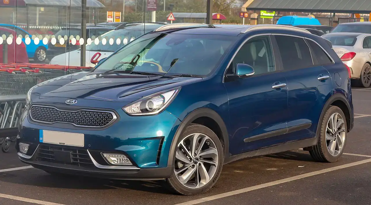 Kia Niro I front side aproapemasini