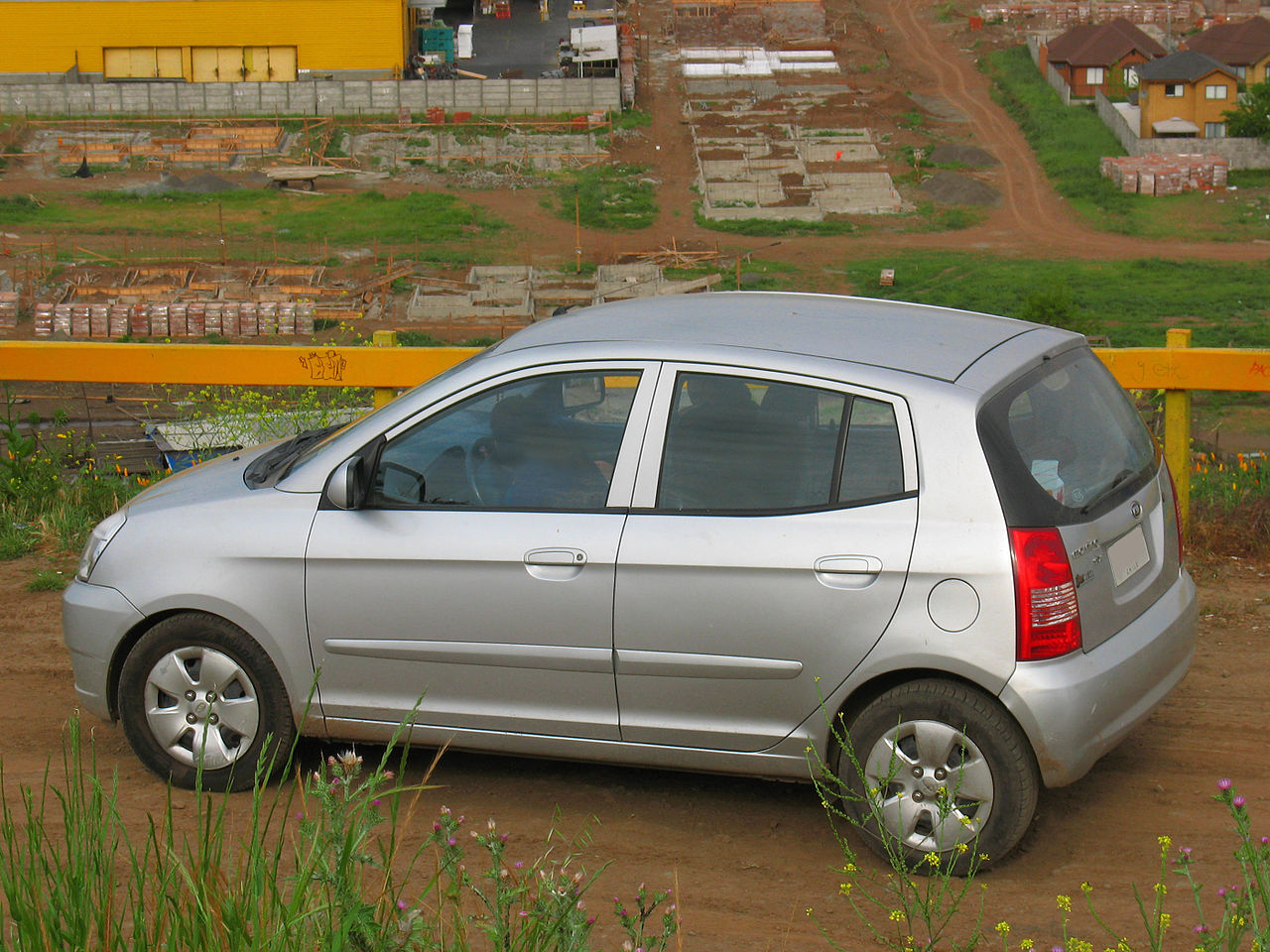 Kia Picanto I side aproapemasini