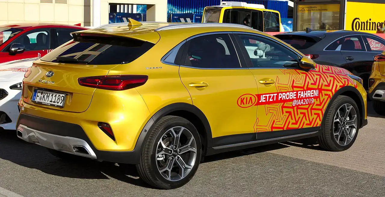 Kia Xceed rear aproapemasini