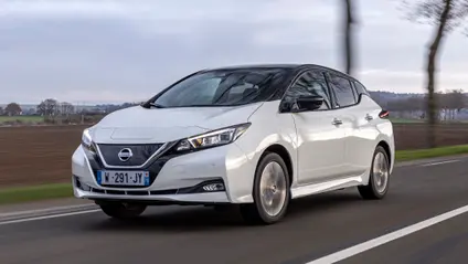 Nissan opreste productia Leaf din UK