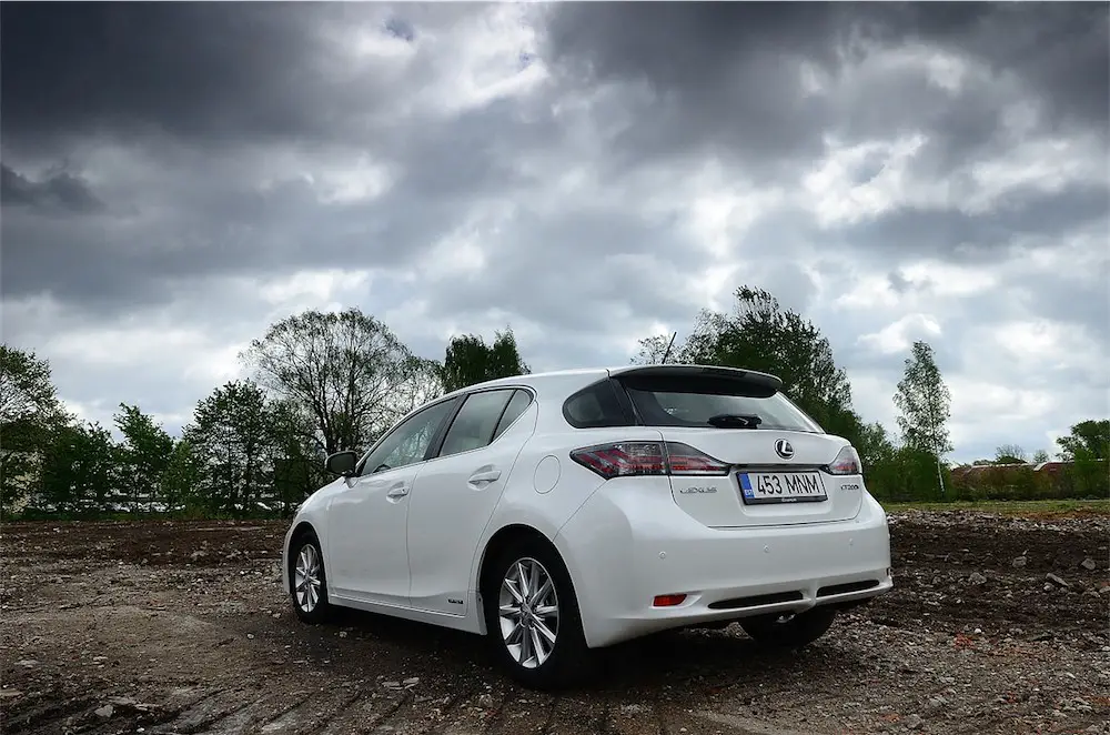 Pareri : Lexus CT 200h ( 2011 – prezent )