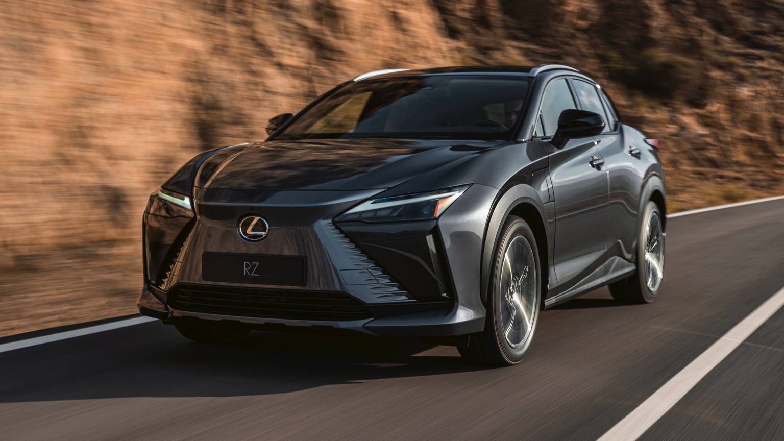 Lexus lanseaza un nou sistem de directie prin cablu