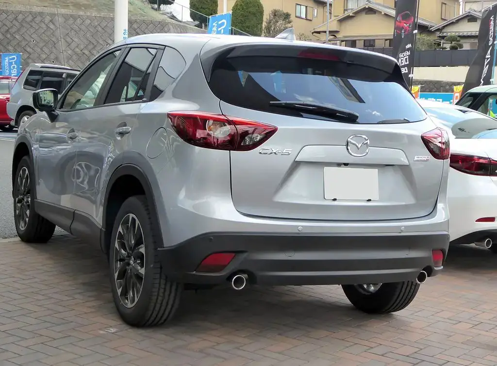 Mazda CX 5 II rear aproapemasini