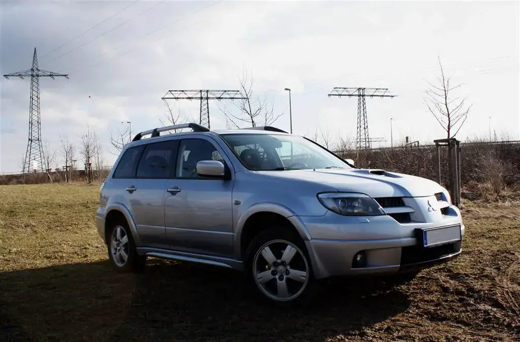 Pareri: Mitsubishi Outlander I ( 2003 &#8211; 2006 )