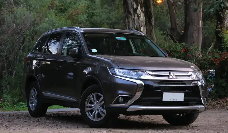 Pareri : Mitsubishi Outlander III ( 2012 &#8211; 2021 )