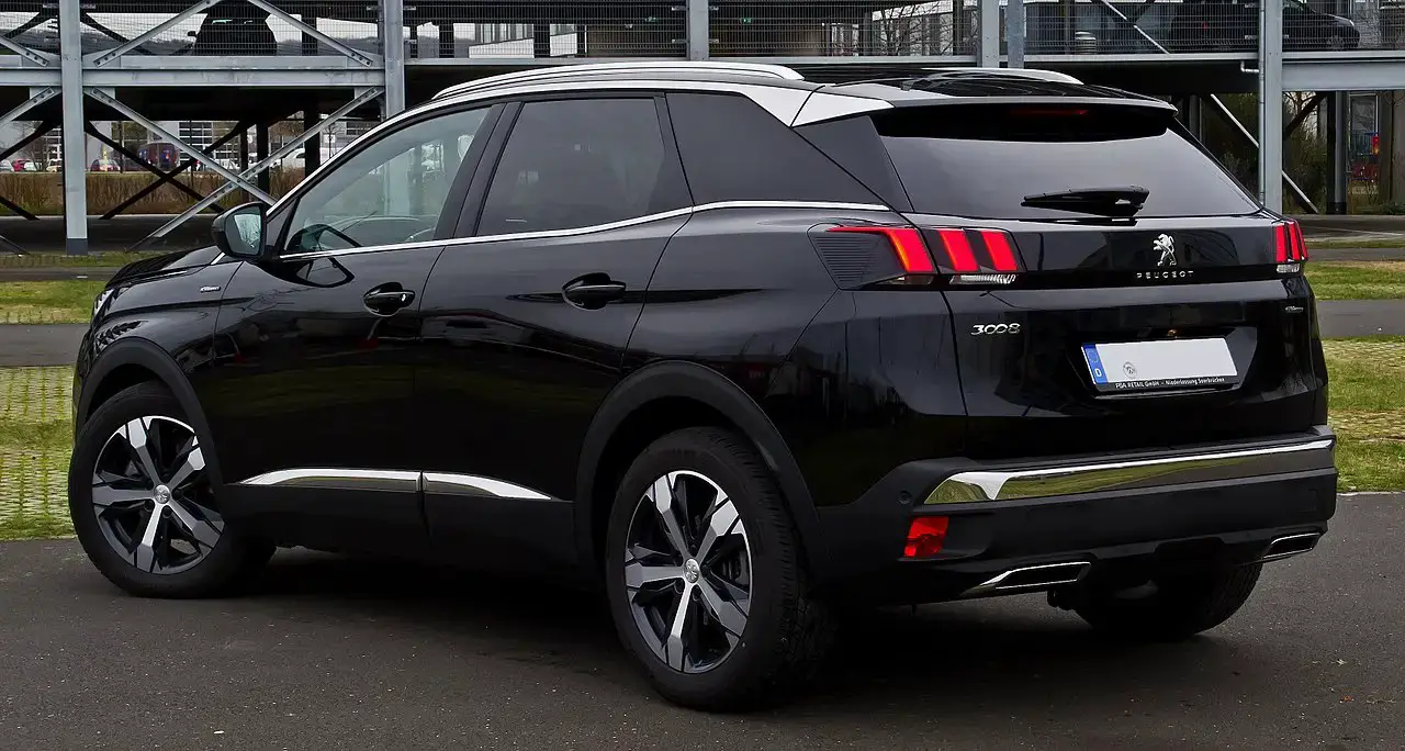 Peugeot 3008 II rear aproapemasini