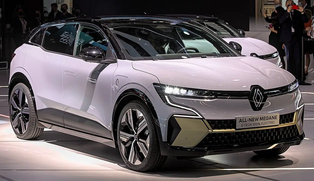 Noul Renault Megane E-Tech &#8211; revolutia electrica din 2022