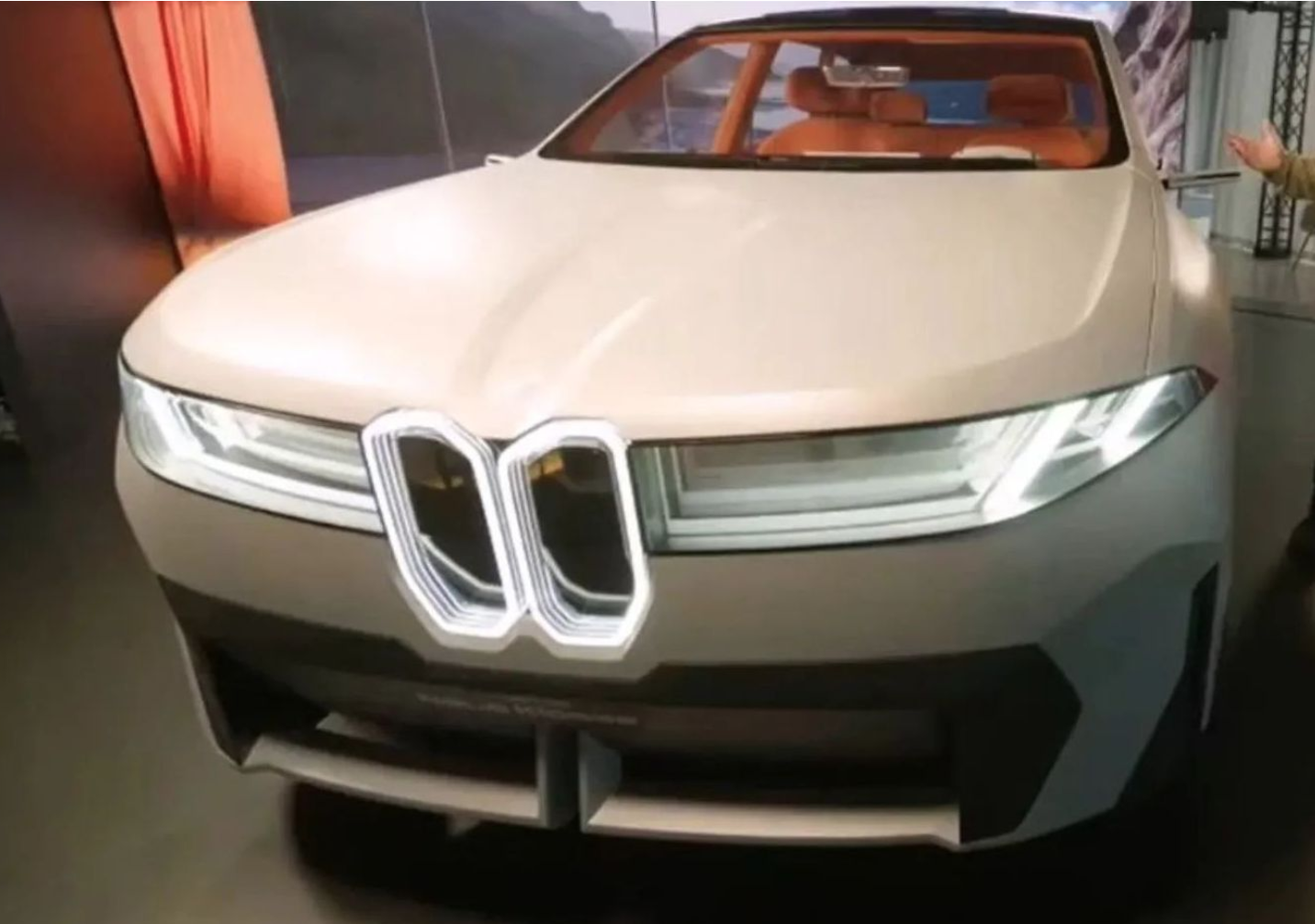 SUV-ul electric BMW Neue Klasse X va oferi conducere autonoma imbunatatita