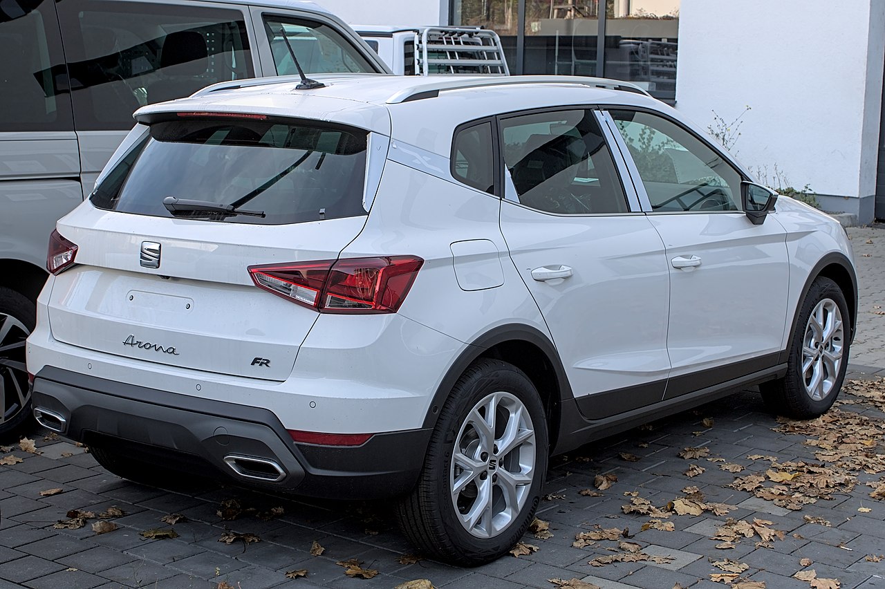 Seat Arona I rear aproapemasini