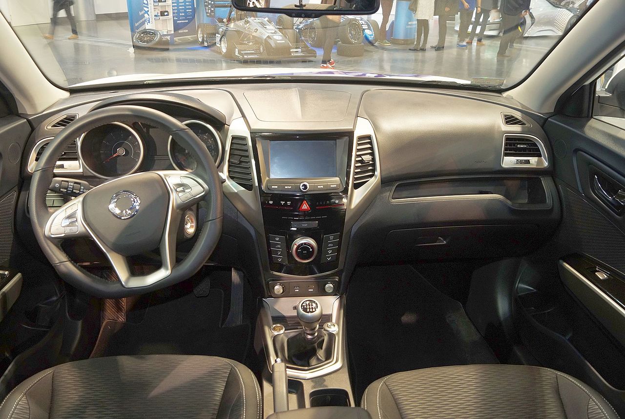 Ssangyong Tivoli interior aproapemasini