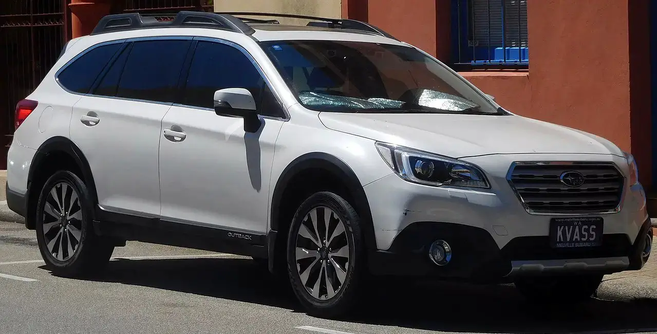 Subaru Outback V front side aproapemasini