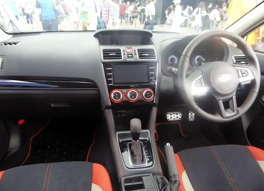 Subaru XV I interior aproapemasini