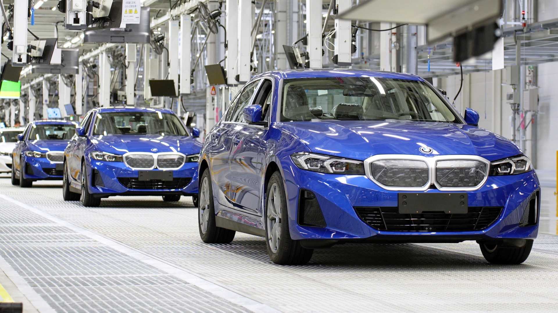 BMW va investi 866 de milioane de dolari in Mexic