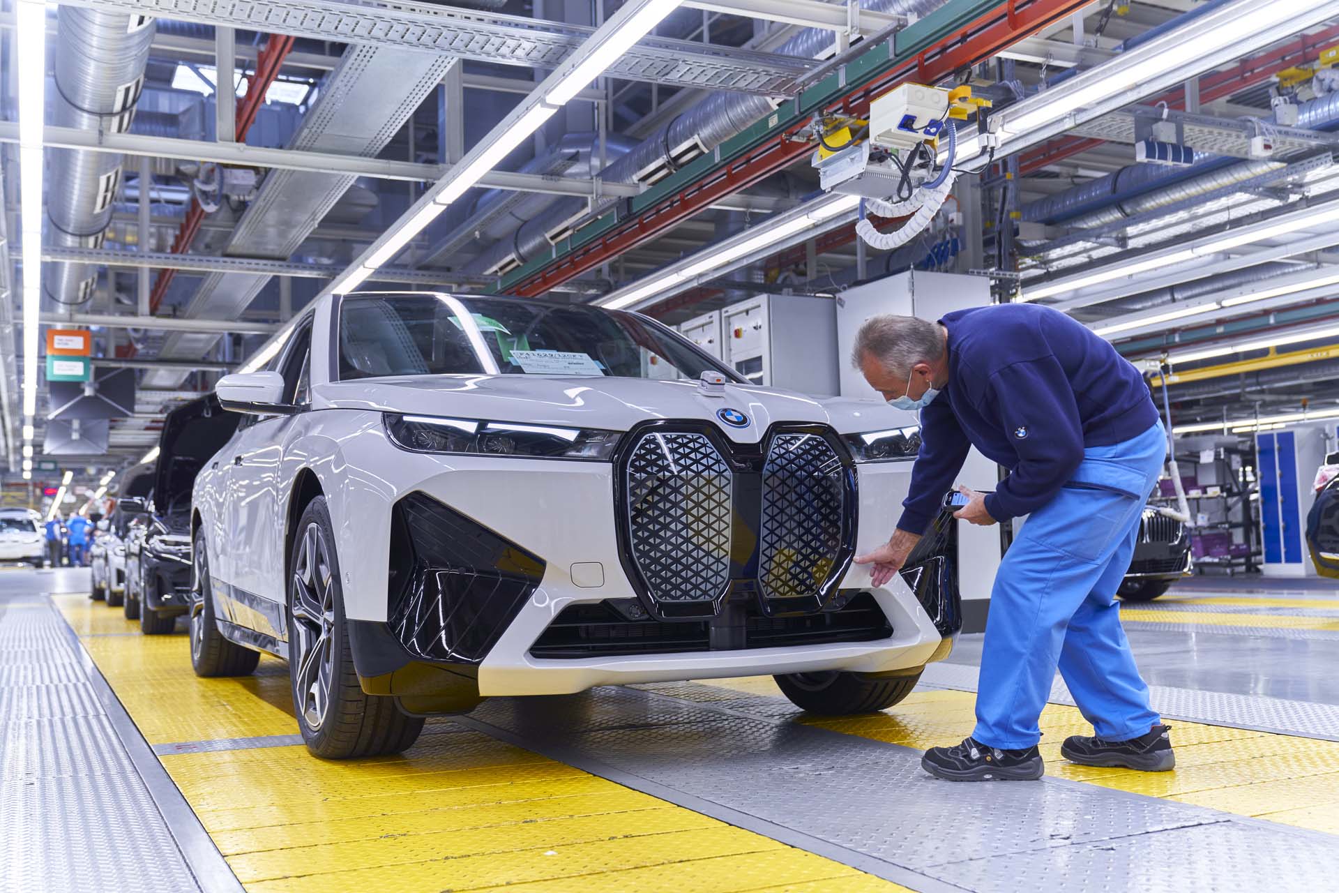 BMW va incepe productia de prototip de baterie solida