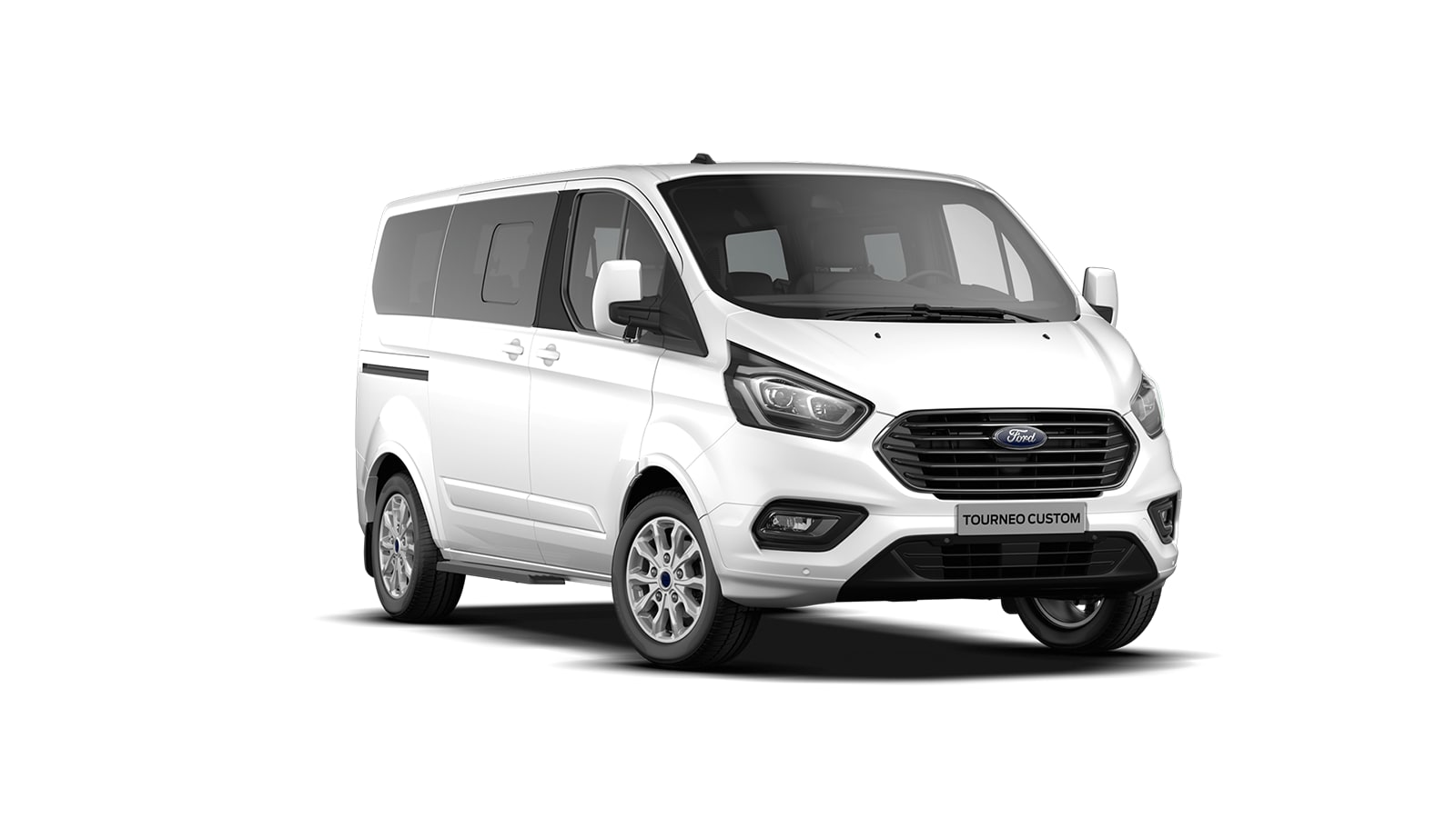 Furgoneta Ford E-Tourneo Custom vizeaza clientii VW ID Buzz