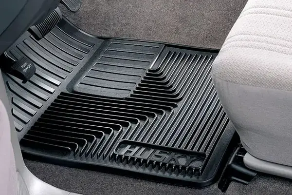 husky_liners_heavy-duty_floor_mats_1581