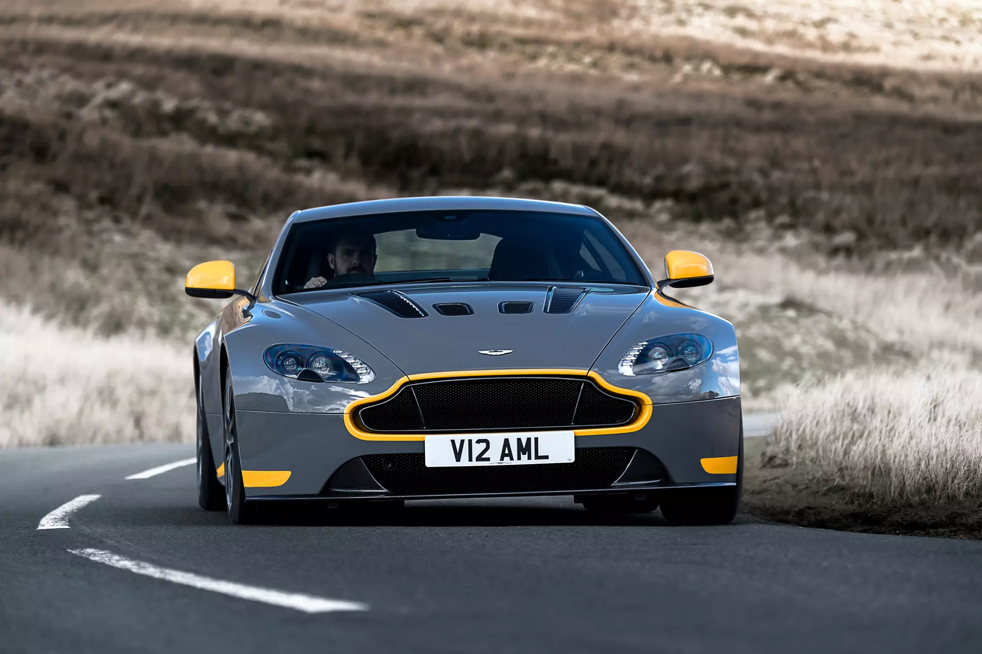 Aston Martin se asteapta la o crestere a vanzarilor in 2022