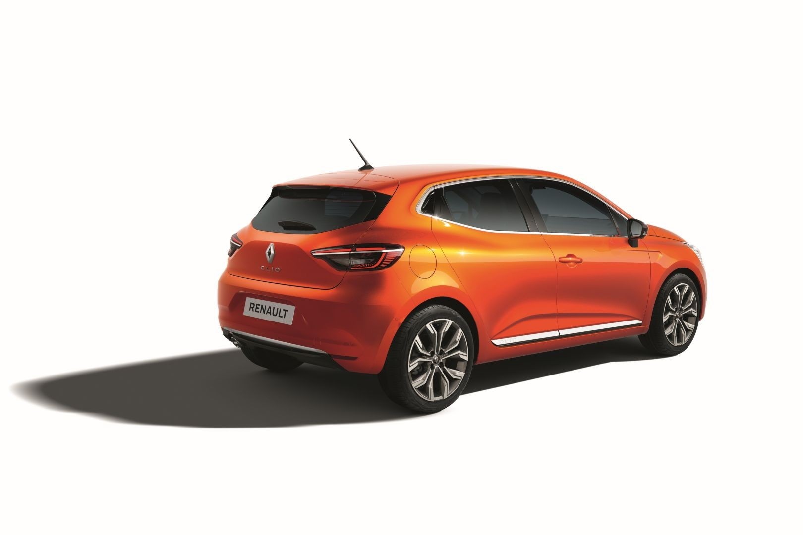 Renault Clio este lider de vanzari pentru a doua luna la rand